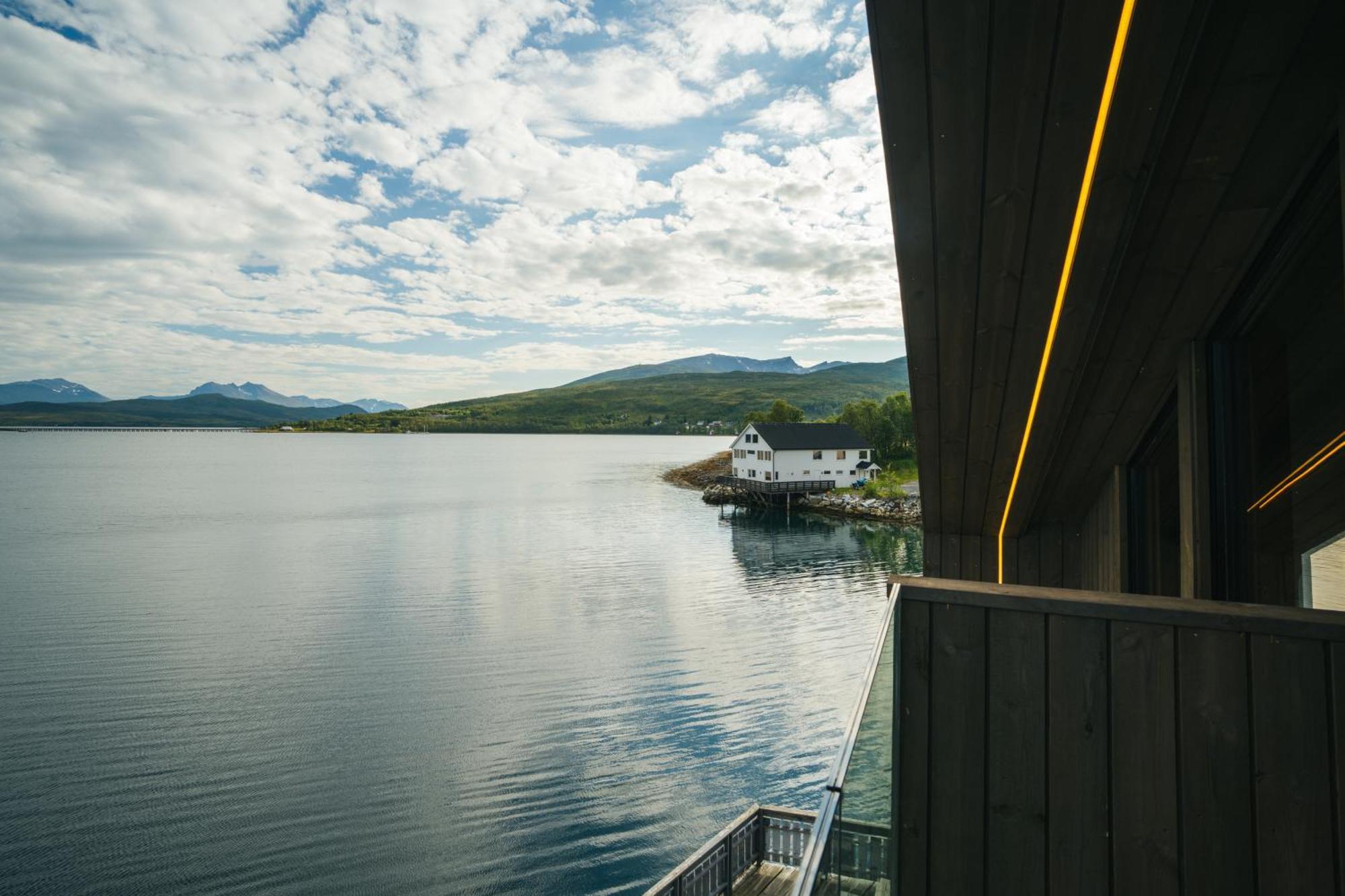 Ferienwohnung Steam Pier Kvaloya Exterior foto